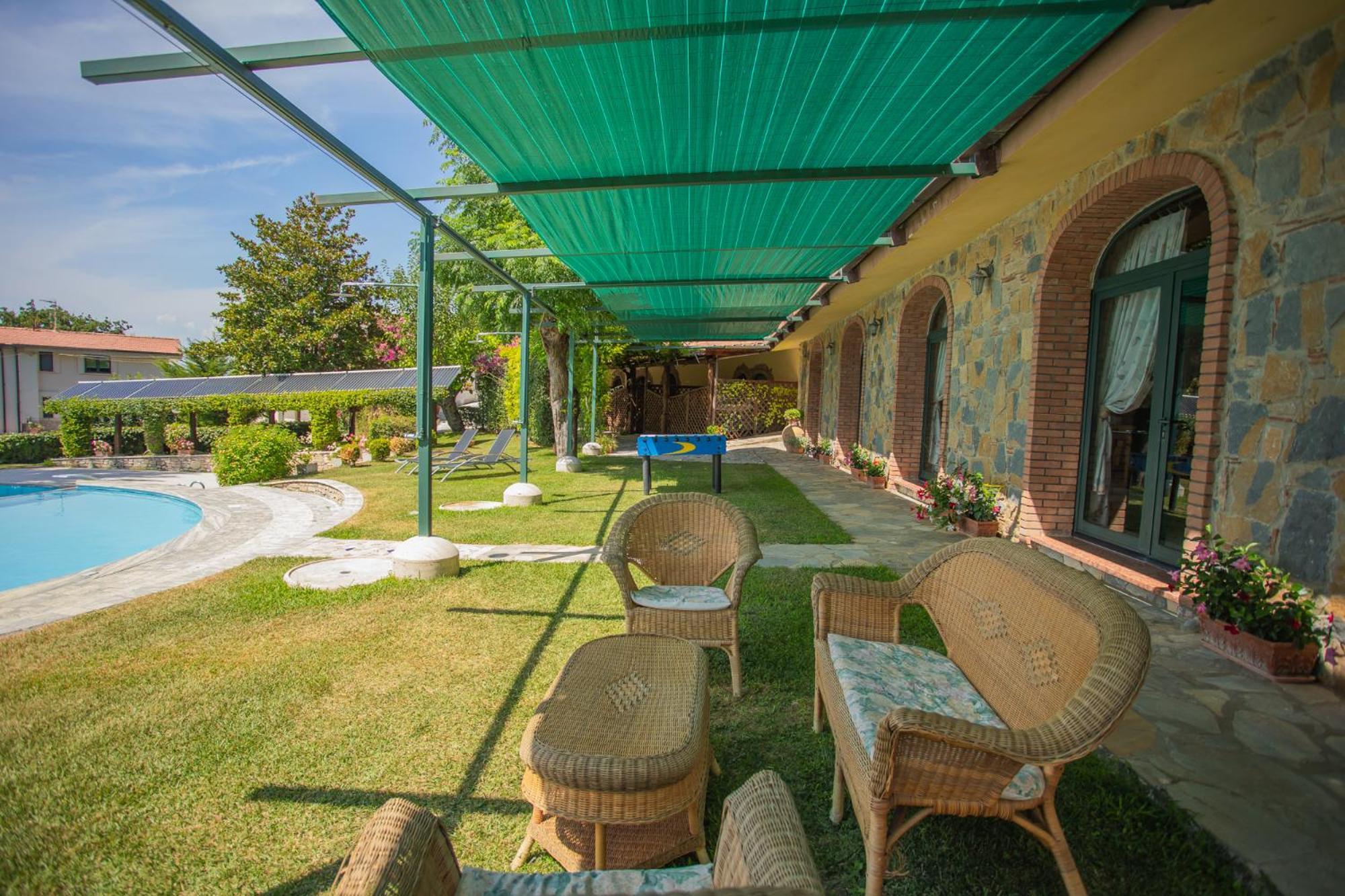 Residenza Giancesare Family Apartments Paestum Exterior photo