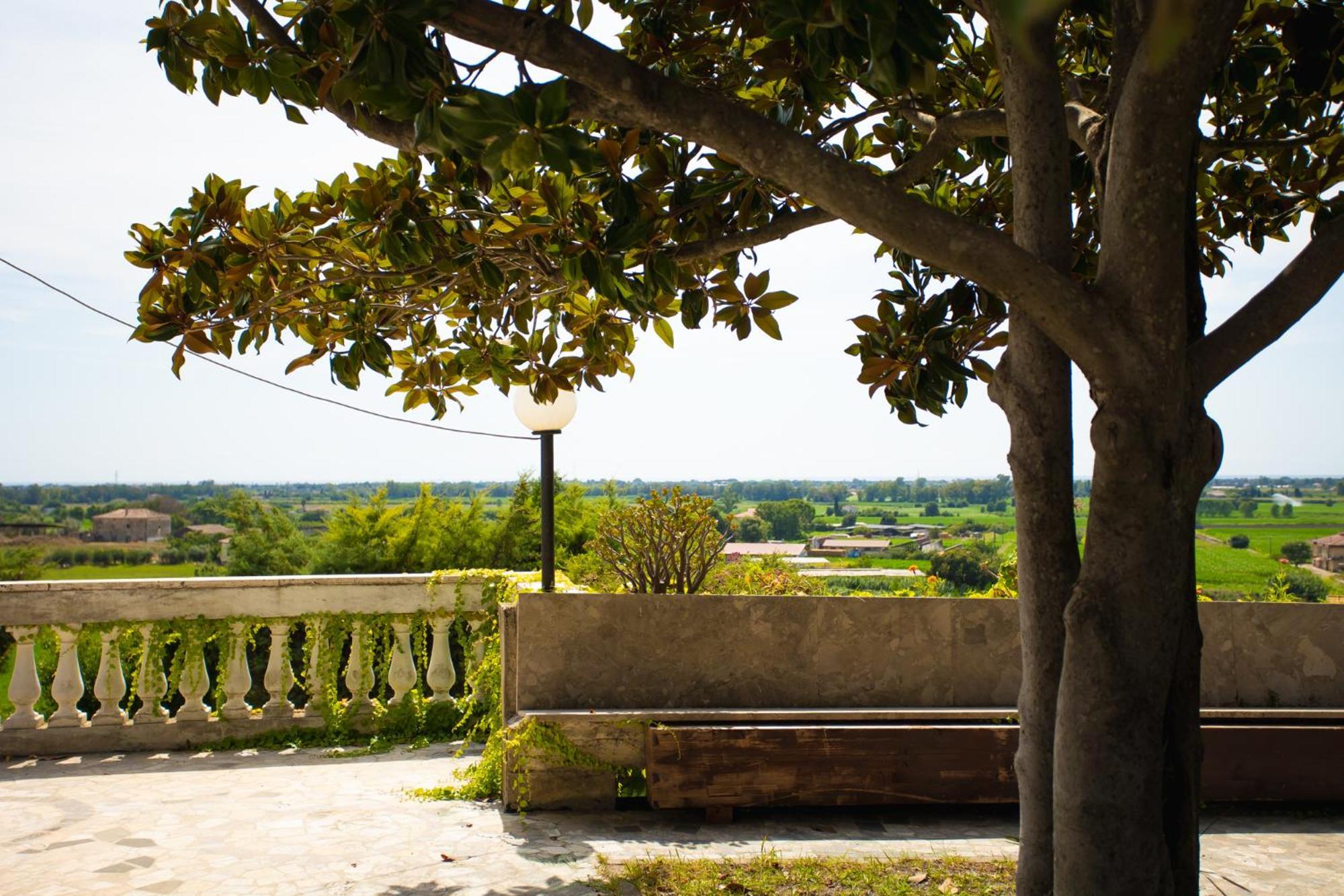 Residenza Giancesare Family Apartments Paestum Exterior photo